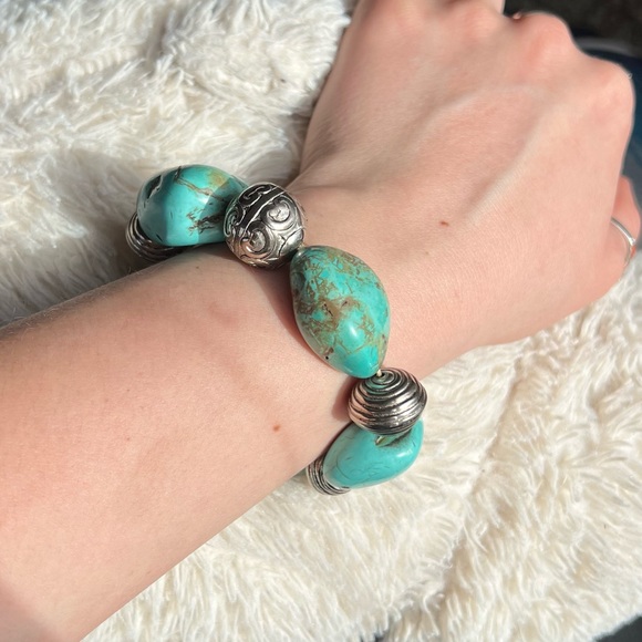 Chunky Silver & Turquoise Nugget Stretch Bracelet - Picture 4 of 5